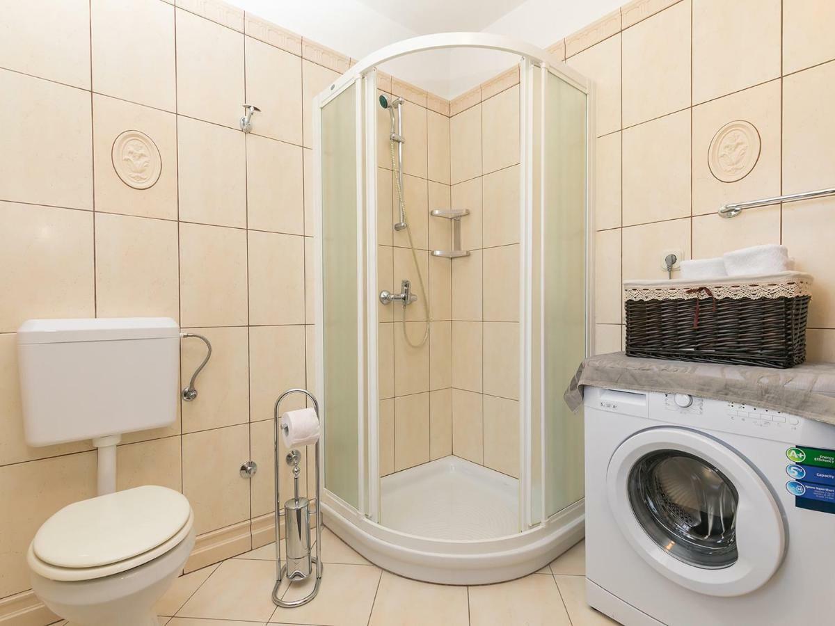 Apartments Nada Врсар Экстерьер фото