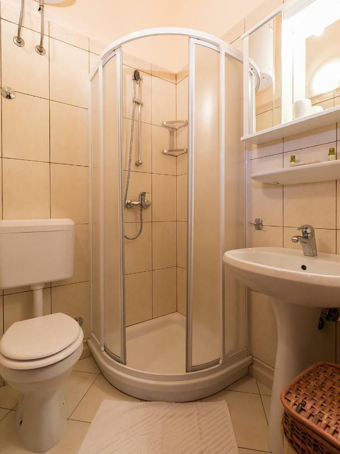 Apartments Nada Врсар Экстерьер фото