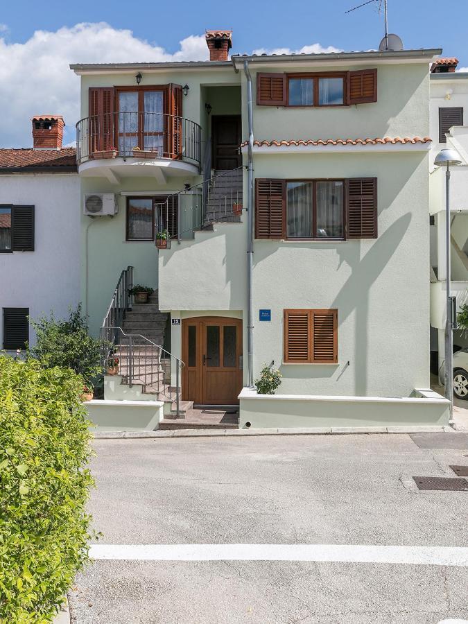 Apartments Nada Врсар Экстерьер фото