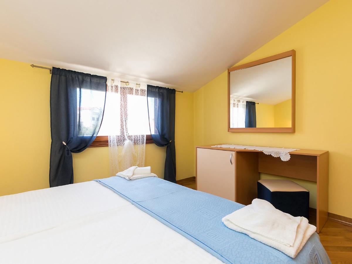 Apartments Nada Врсар Экстерьер фото